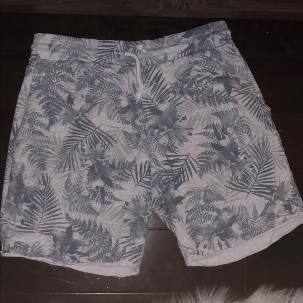 H&M limited edition floral shorts white and grey